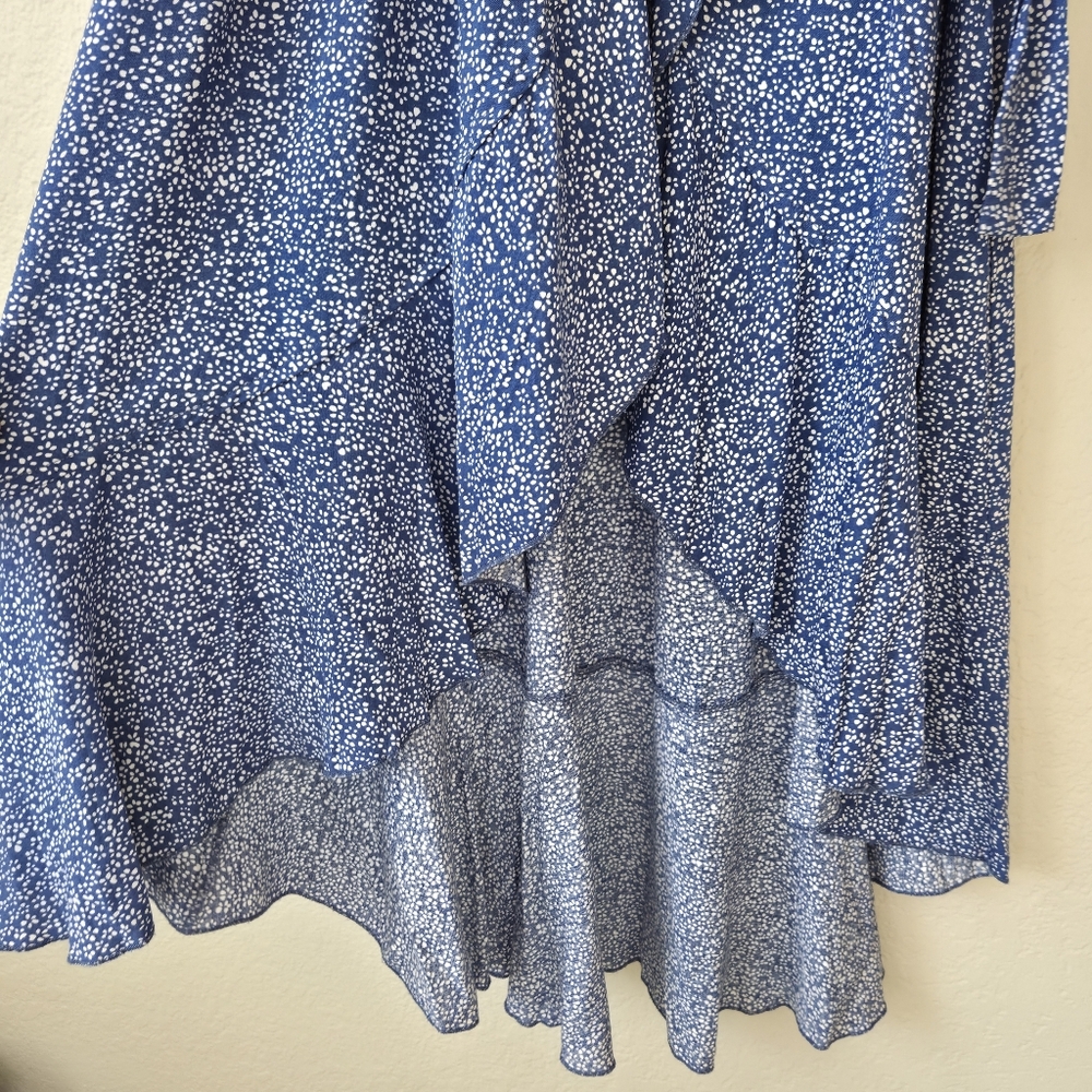 Zesica Wrap Fuffler Midi Dress Womens M Blue/White Floral Short Sleeve VNeck - Picture 7 of 16